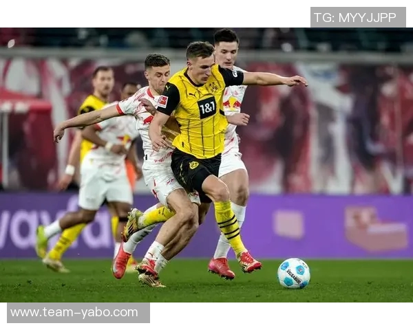 开场即发威鲍姆加特纳精彩垫射助莱比锡暂时领先多特 开场即发威鲍姆加特纳精彩垫射助莱比锡暂时领先多特