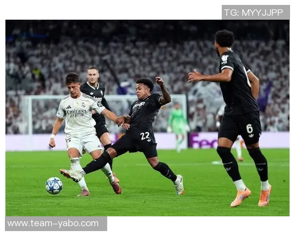 尤文图斯对阵皇马或将启用三后卫阵型伊尔迪兹与弗拉霍维奇联袂出击 尤文图斯对阵皇马或将启用三后卫阵型伊尔迪兹与弗拉霍维奇联袂出击